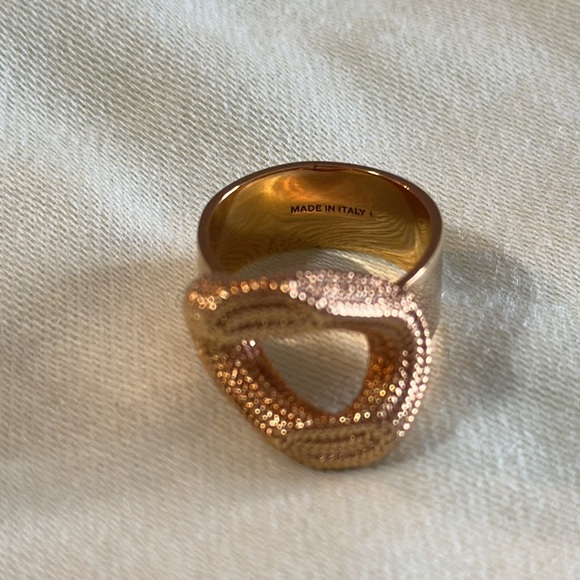 Burberry chain link ring size large - Picture 7 of 8